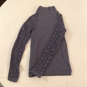 Free people long sleeve top! BARELY WORN!
